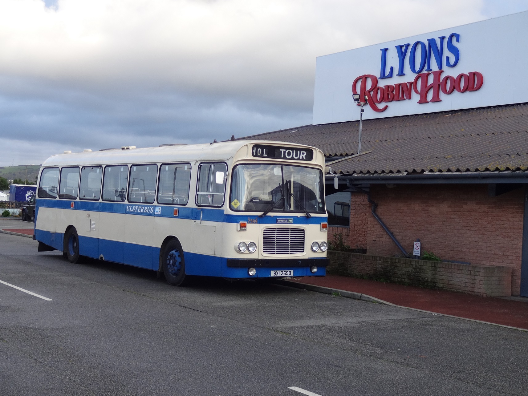 11thebus11.jpg