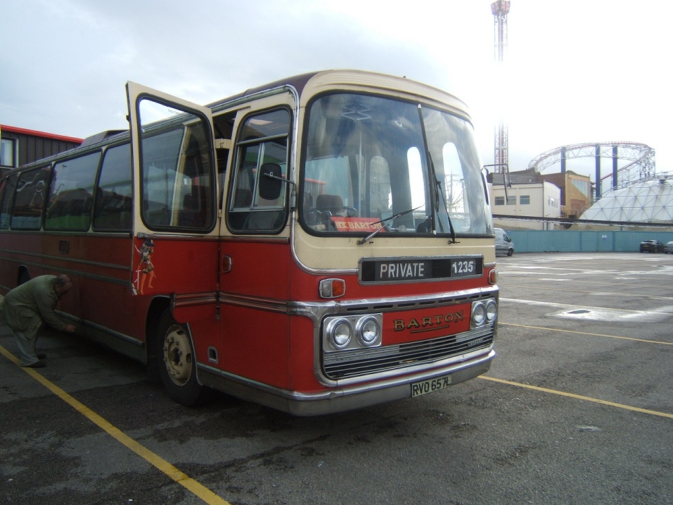 1235coach.JPG